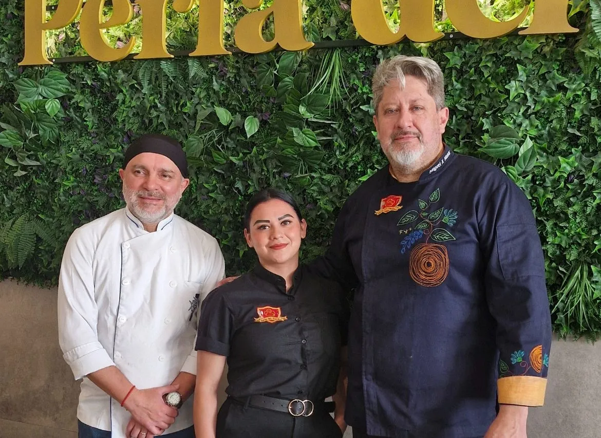  ¡Rescatando la Tradición: Showcooking de Fanesca Reúne a Expertos Gastronómicos en Madrid!